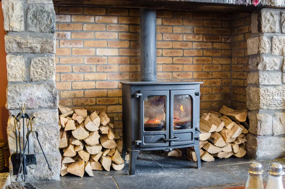 Fire Bricks for Wood Burners: A Guide to Choosing the Right Type