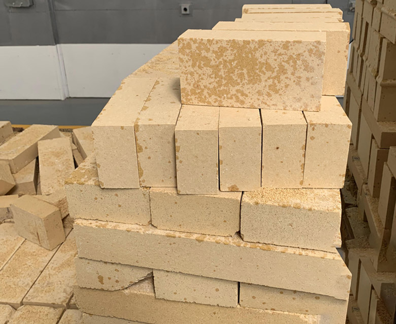 How to Make Fireproof Bricks with Refractory Cement and Silica