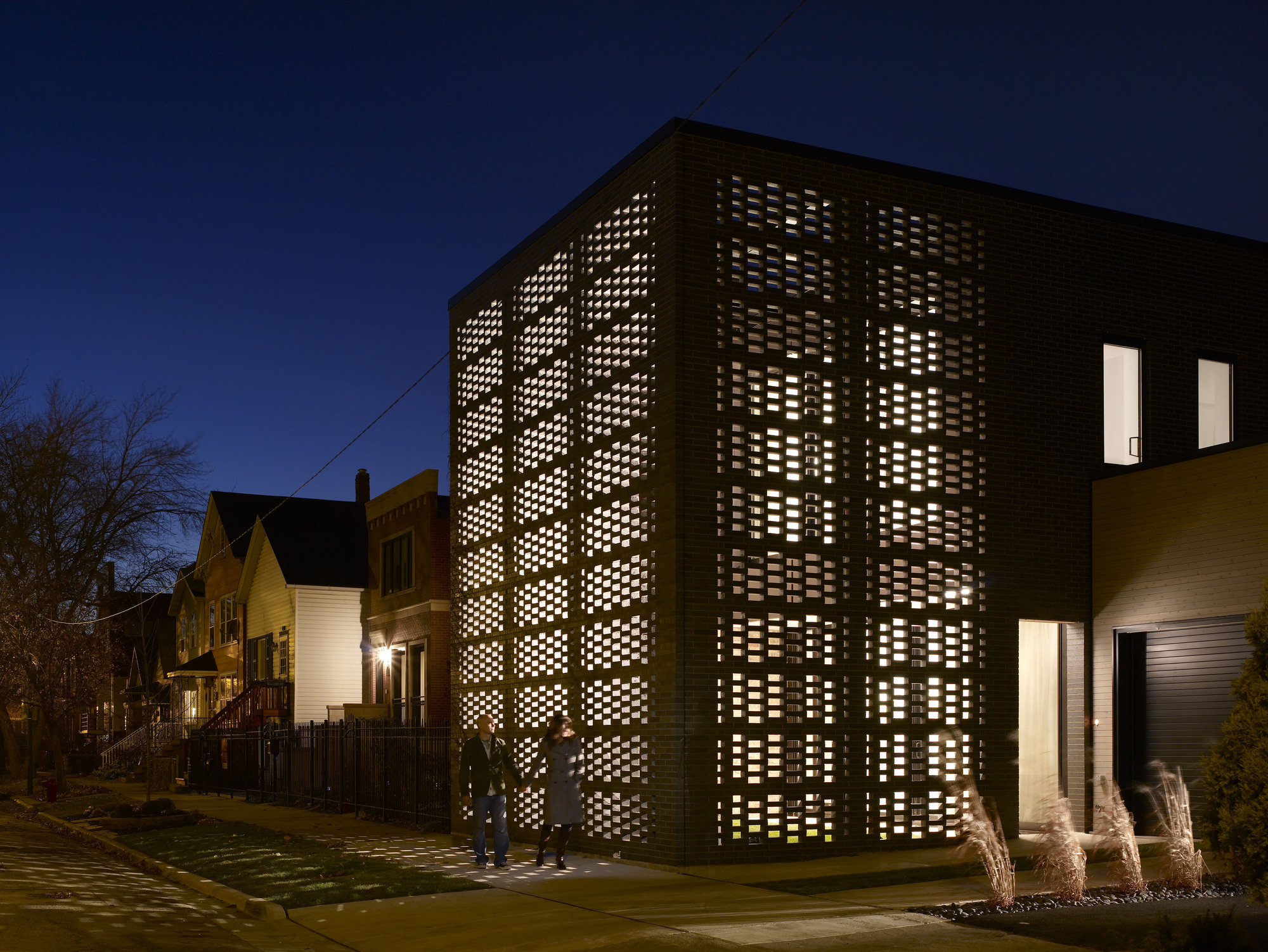 Exploring the Brick Weave House: Studio Gangs Masterpiece in Urban Design