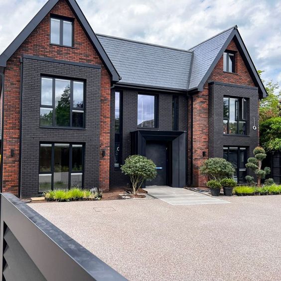 Exploring the Benefits of Modern Brick Homes: A Complete Guide