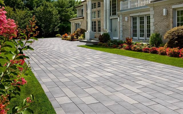 High-Quality Square Bricks: Your Guide to Versatile Outdoor Pavers