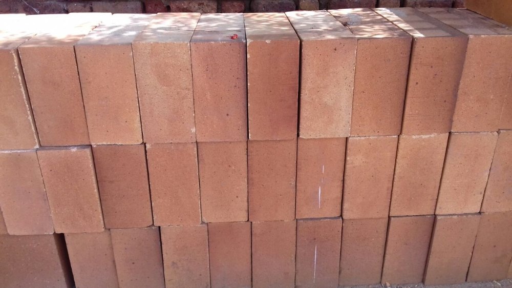 Buy Red Fire Bricks Online: Perfect for High Heat Applications