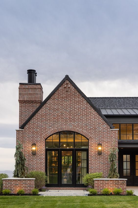 Why Contemporary Brick Homes Are the Perfect Blend of Tradition and Style