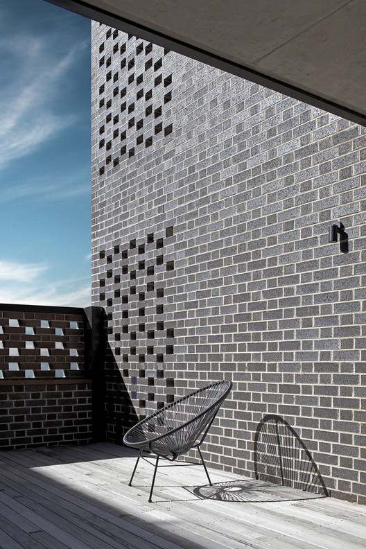 Why Gray and Black Brick is Perfect for Timeless Architecture