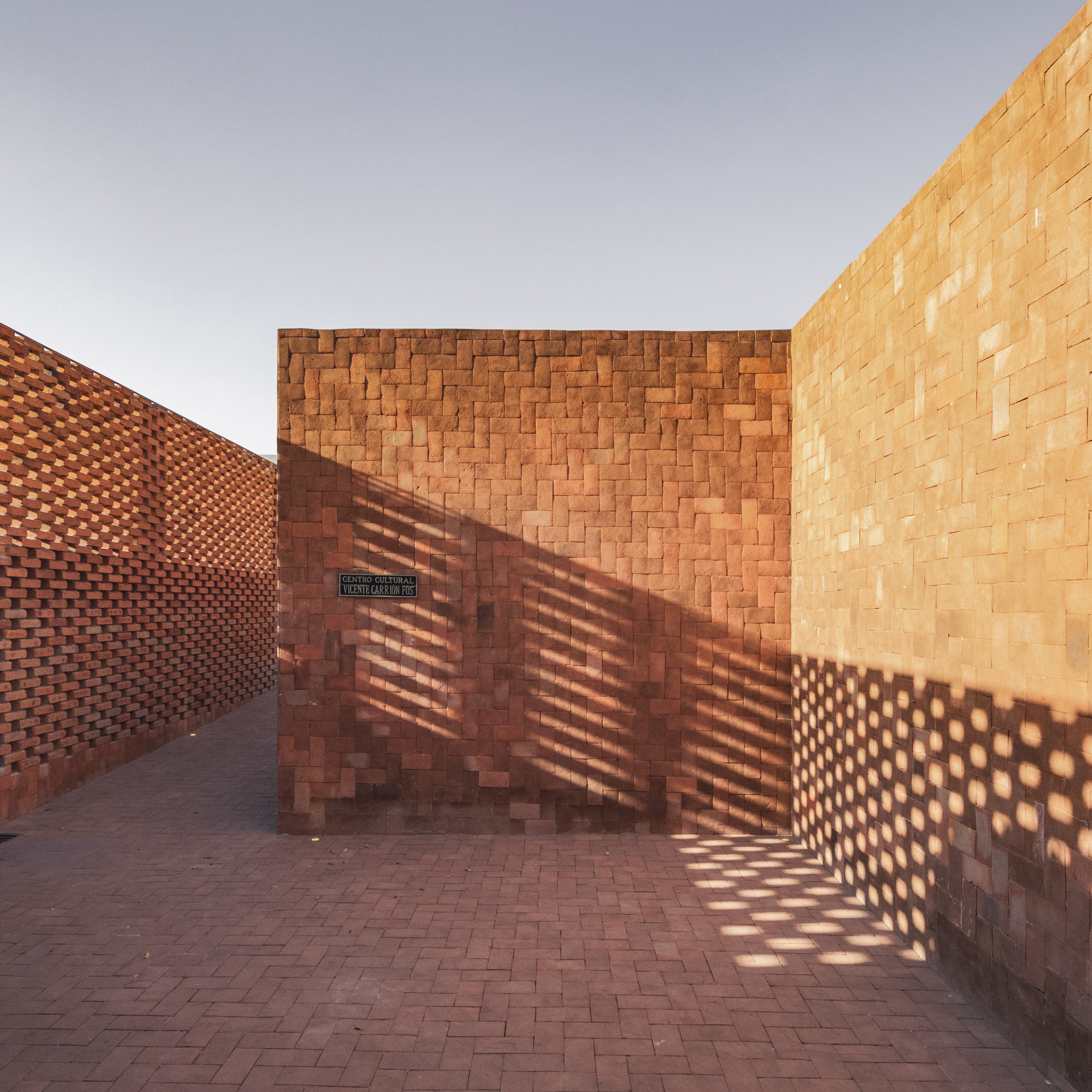 From Art to Architecture: 100 Brilliant Uses for a Brick