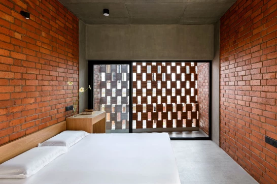 Build with Brick Lattice: Strong, Light and Beautiful