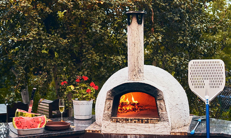 Refractory Brick Pizza Oven: How to Choose the Best One for Home Use? Simple Tips for Beginners.