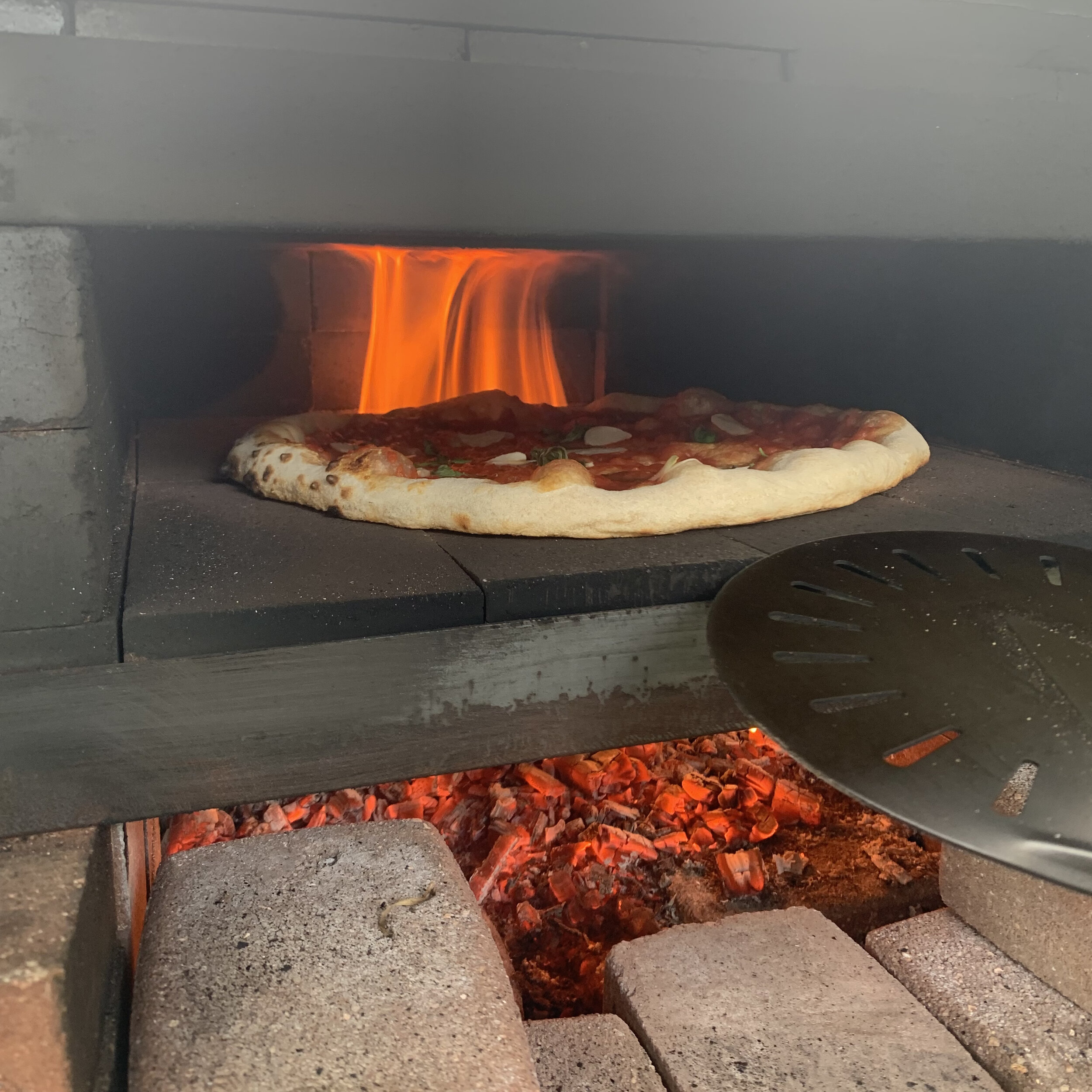 Build Brick Pizza Oven: Make Awesome Pizza at Home!