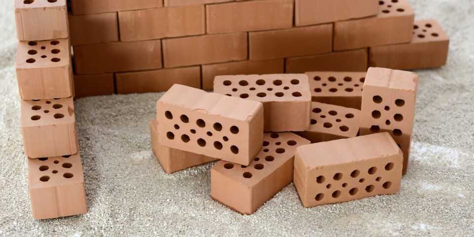 Bricks insulation: Types, benefits, and costs - everything you need to know before starting.