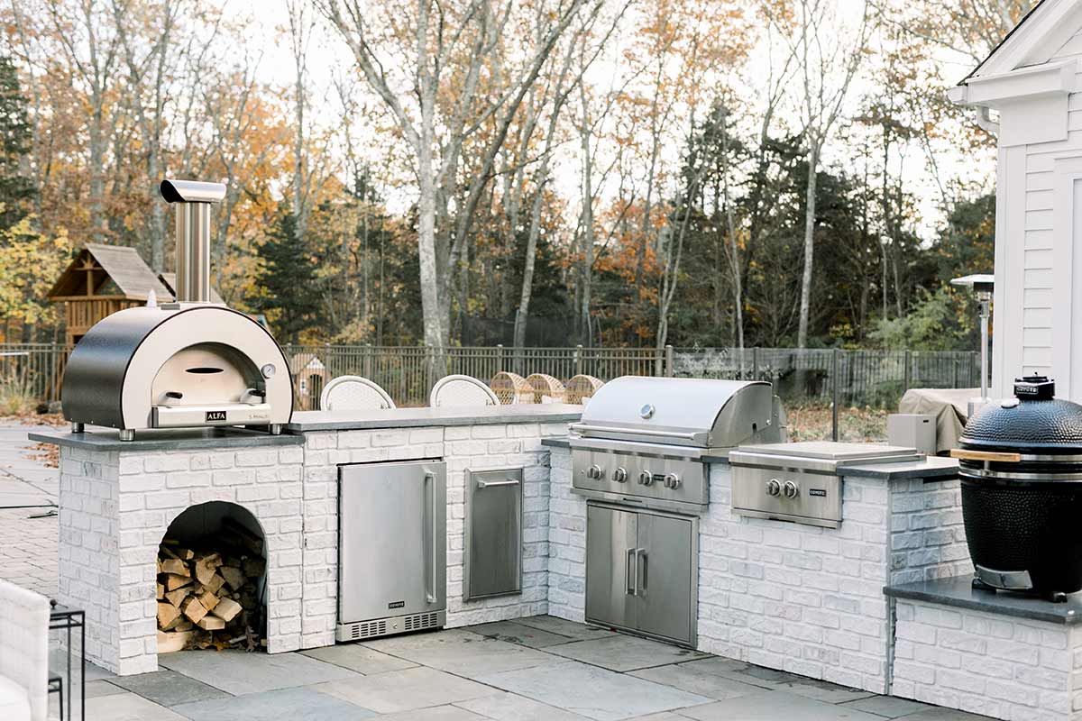 How to Build a Brick Outdoor Grill: Create the Perfect Outdoor Cooking Space!