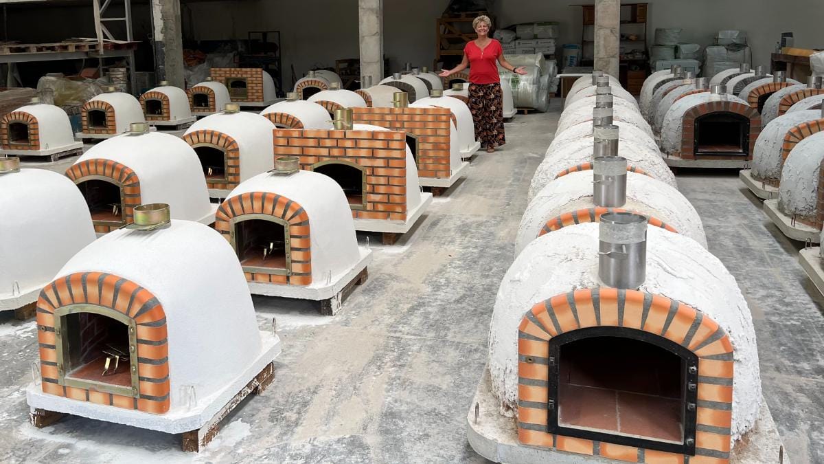 Building Brick Oven Pizza: Get That Authentic Wood-Fired Flavor!