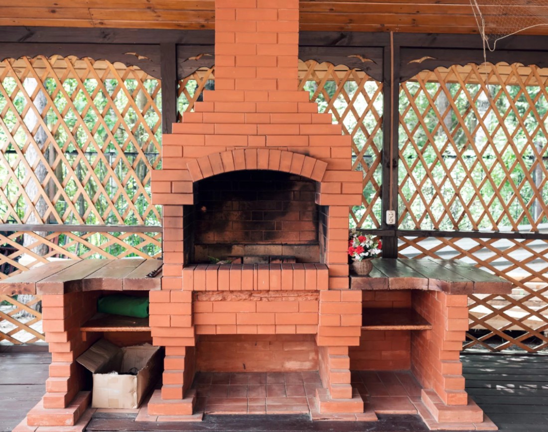 How to Build a Brick Barbecue with Chimney: Simple DIY Steps