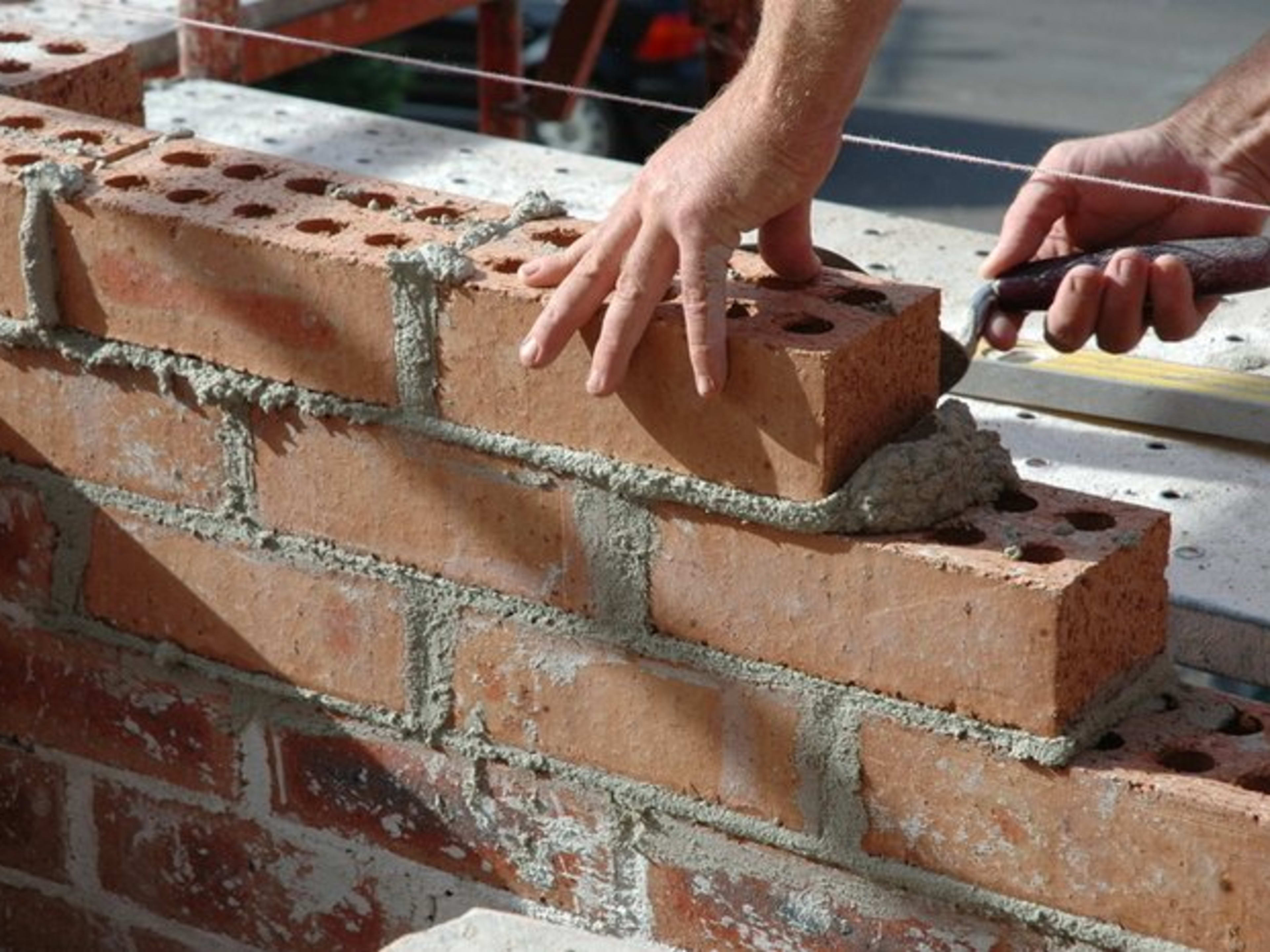 Sealing Bricks: What You Need to Know (Simple Guide)