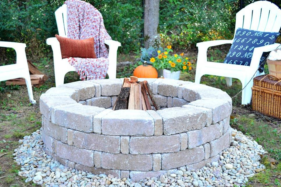 Build DIY Fire Pits with Bricks: (Complete Guide,Beginner Friendly methods)