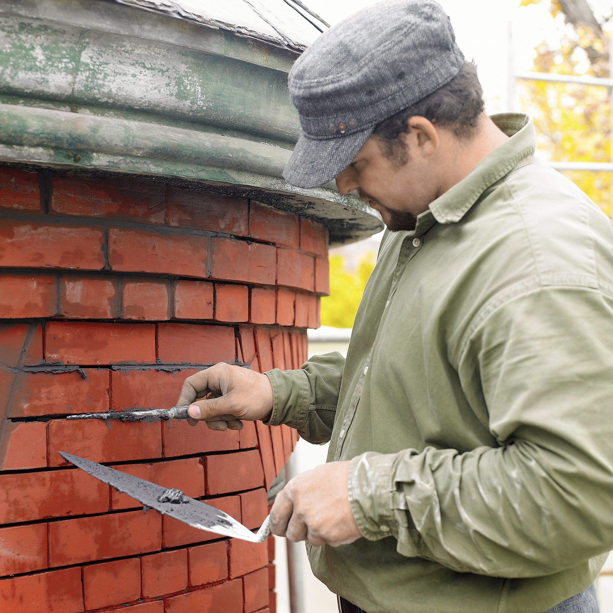 Easy Steps: How to Fix Mortar Between Bricks at Home